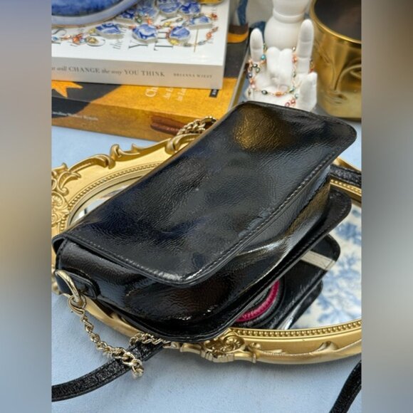 🆕 BETSEY JOHNSON 🧿 NWOT Get My Good Side Novelty Camera Crossbody Bag, Black - Picture 7 of 16